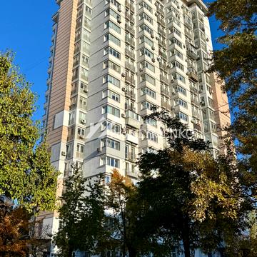 Юрія Литвинського вул. (Російська), 64