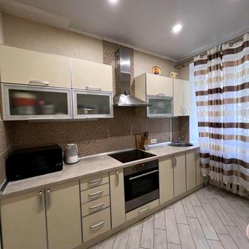 Продаж гарної 3-кім квартири з ремонтом