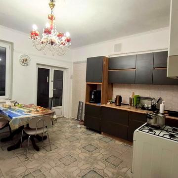 Кольцовська вул.