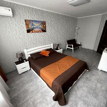 Оксамитова вул., 20-Г