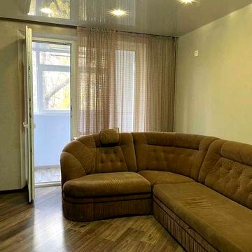 Продам 1 кімн. кв-ру з капремонтом р-н Кінного ринку вул. Молочна 7