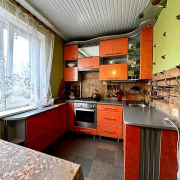 Здаю 3-кімнатну квартиру, вул. Колодязна. Ц5