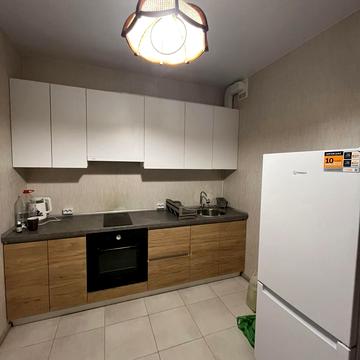 Віталія Нестеренка вул., 1б