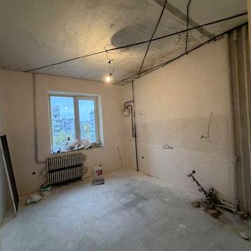 Продам 3-комнатную квартиру Левый берег 9мкр.V