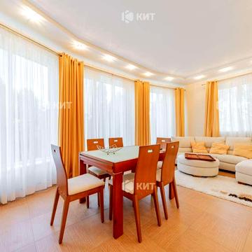 Максима Рильського вул.