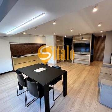 Вячеслава Чорновола вул., 30