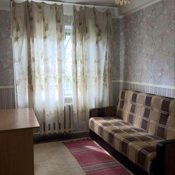 Продам 3 к.кв-ру по вул .Парамонова біля тц,,Варус,, на Космосі