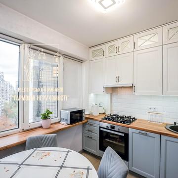 Андрія Малишка вул., 3