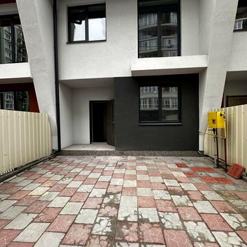 Українська вул., 80