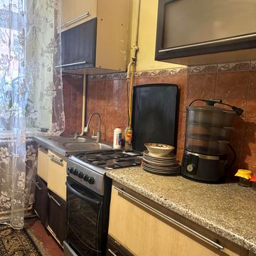 Академіка Романа Кучера вул., 10а