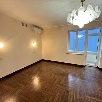 Елітна квартира біля парку Шевченка