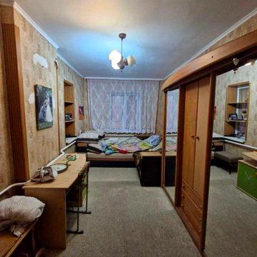 Продається цегляний двоповерховий будинок у центрі міста р-н Щемилівка