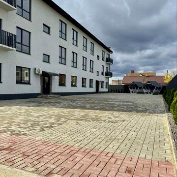 Двокімнатна квартира в новобудові з кухнею-студією площею 70 м/кв ЖК «Кобзаря»