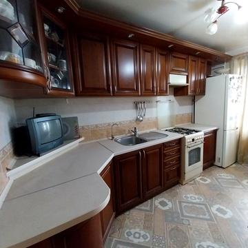 Паркова вул., 8