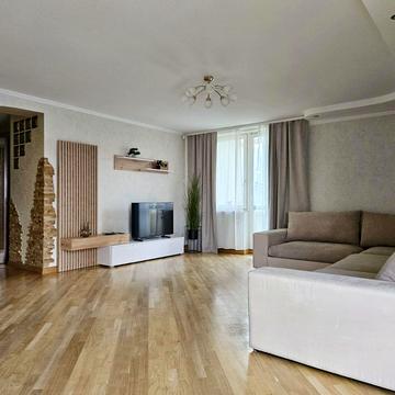 Остроградських вул. (), 5