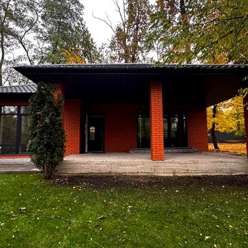 Інститутська вул. (Артема)