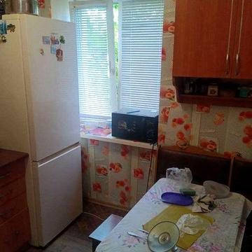 Здається в орендку 1 кімнатна квартира на Фурманова