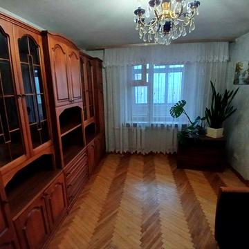 Сдам 2-хкомнатную квартиру ул О.Тихого (Выборгская) 28 метро Шулявская