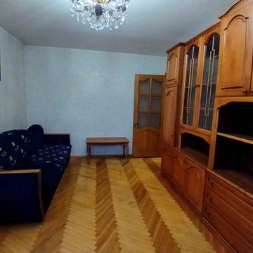 Сдам 2-хкомнатную квартиру ул О.Тихого (Выборгская) 28 метро Шулявская