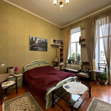 Костельна вул., 7