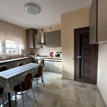 Оренда напівособняка