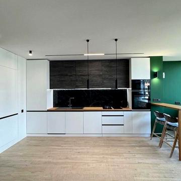 Львівська вул., 31