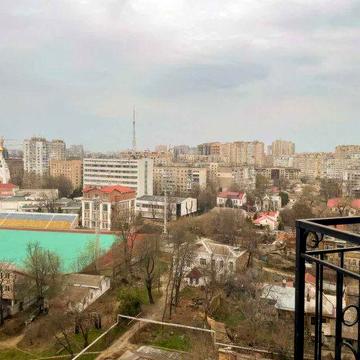 1- комнатная квартира в новом сданном доме. Парк Победы. ЖК АКРОПОЛЬ