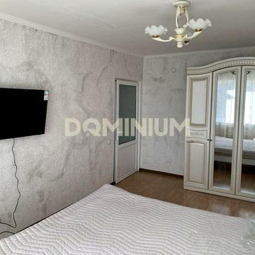 Квартира з євроремонтом та новою технікою на третьому поверсі