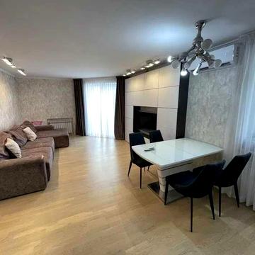 Продаж двокімнатної квартири з дизайнерським ремонтом р-н Левада