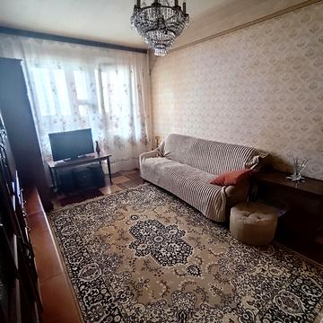 Академіка Заболотного вул., 38