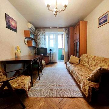 2к квартира по вул.Ружинська 12. м.Нивки (15хв пішки)