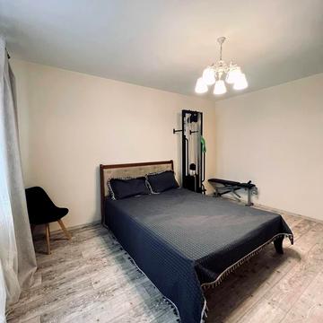 Уляни Кравченко вул., 8