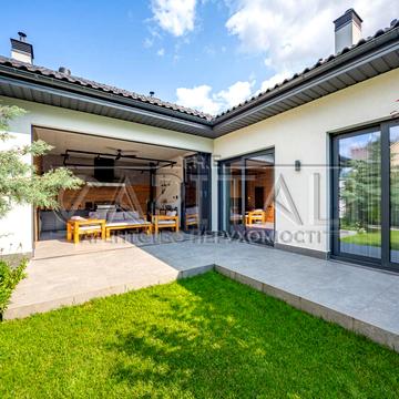 Малинова вул., 4