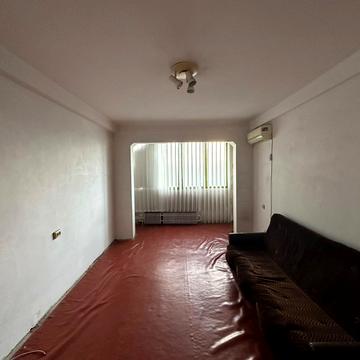 Левка Лукяненка вул. (Маршала Тимошенка), 1