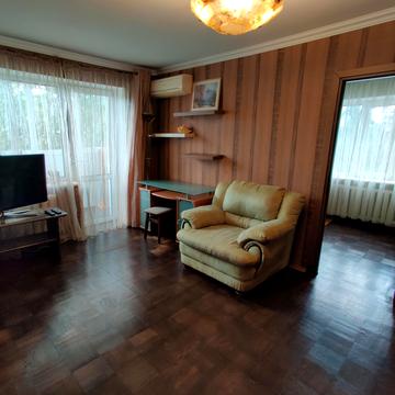 Верховної Ради бульв., 27