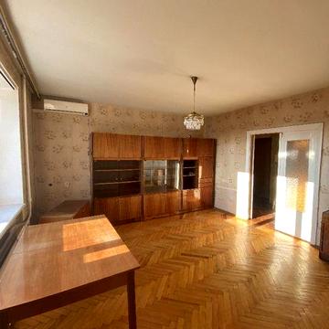 Квартира в районі ринку Нива! Є-Відновлення!