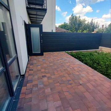 Новобудова. Квартира з однією спальнею та  своїм двориком. ЖК Персія