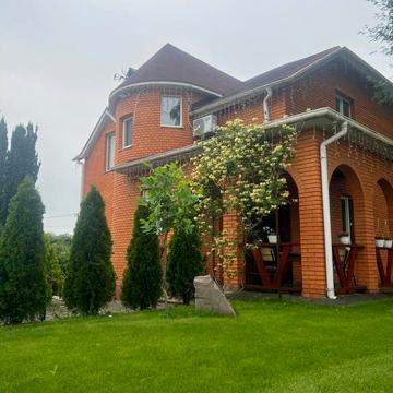 Центральна, 31