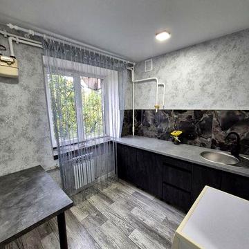 Квартира с иголочки. С мебелью! Пр. Юбилейный (ост. Маяковского)