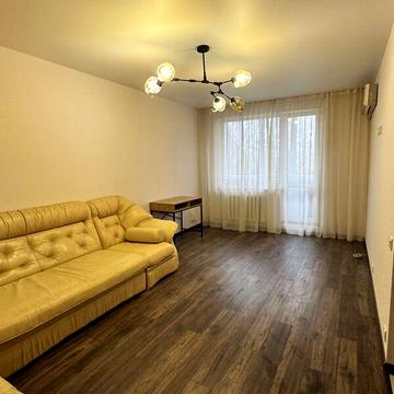 Продаж 2к Квартира Тракторобудівників проспект