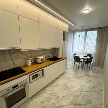 Набережна Перемоги вул., 68-А