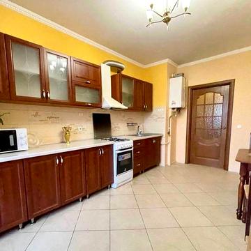 Оренда 2-кім. квартири, вул. Варшавська 193, ЖК «ЕкоДім»