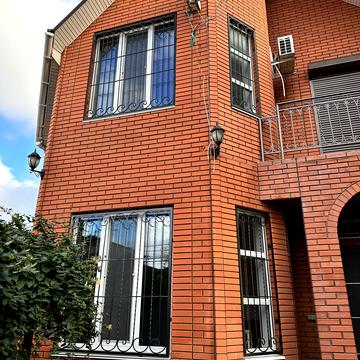 Квітнева вул.