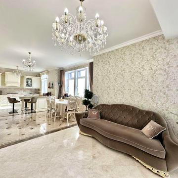 Продаж дворівневої квартири у ЖК ,,Ренесанс,,