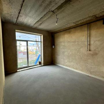 Продаж! Однокімнатна квартира з ділянкою