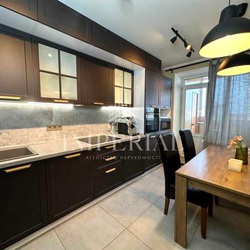 Без комісії, Продаж 3-кімн, 95 кв.м Алма-Атинська 39-А, сертифікат