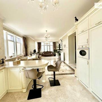 Продаж 4к Квартира Розваги вулиця