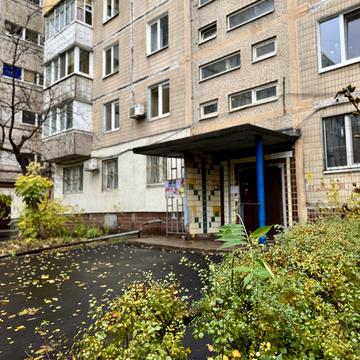 Янтарна вул., 83