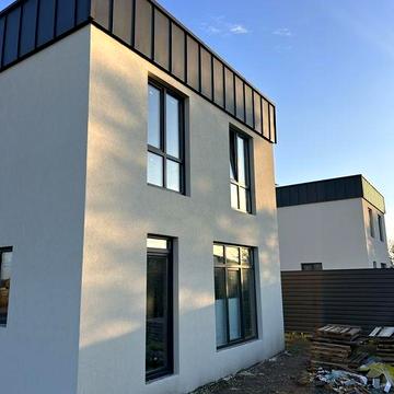 Продам окремий будинок 100 кв на 5 сотках землі