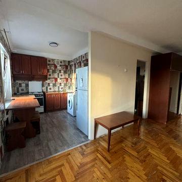 Аренда 1 ком.кв студия по ул. Героев 93 бригады, район 40й школы 4500г